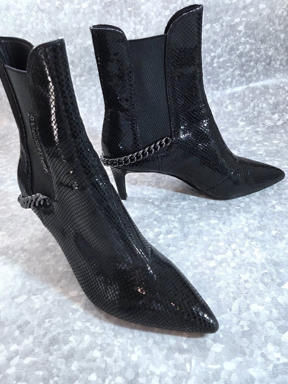 NWOT Karl Lagerfeld Bridgitte Black Faux Snakeskin Booties Size 9